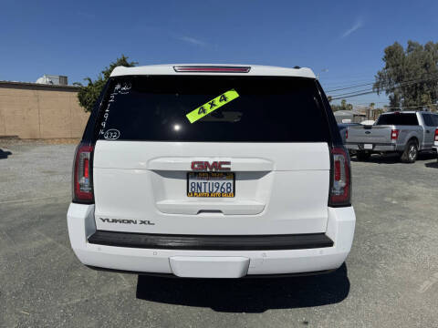 2016 GMC Yukon XL SLE