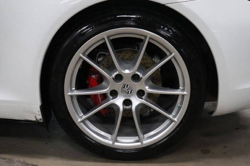 2016 Porsche 911 Carrera