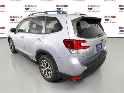 2023 Subaru Forester Premium
