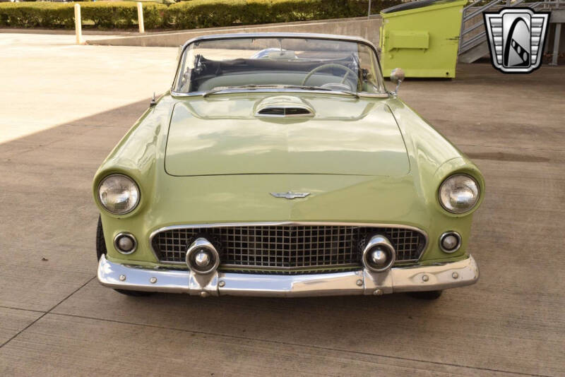 1956 Ford Thunderbird