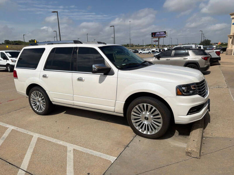 2017 Lincoln Navigator Select