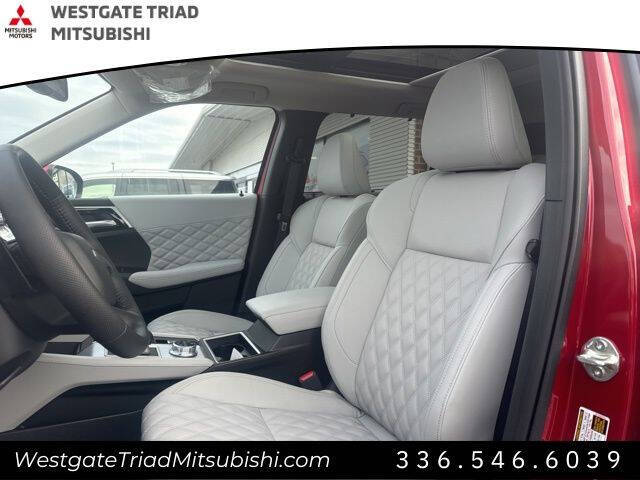 2025 Mitsubishi Outlander PHEV SEL