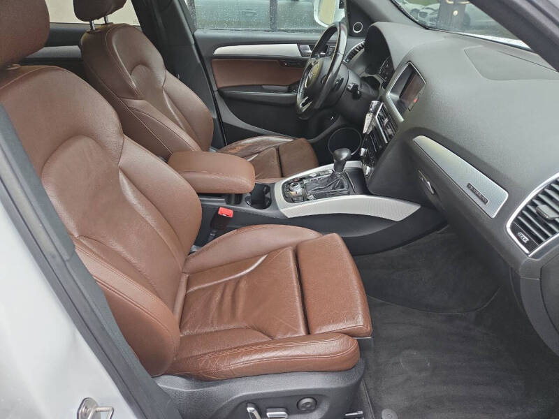 2017 Audi Q5 2.0T quattro Premium Plus