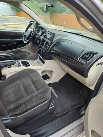2016 Dodge Grand Caravan SXT