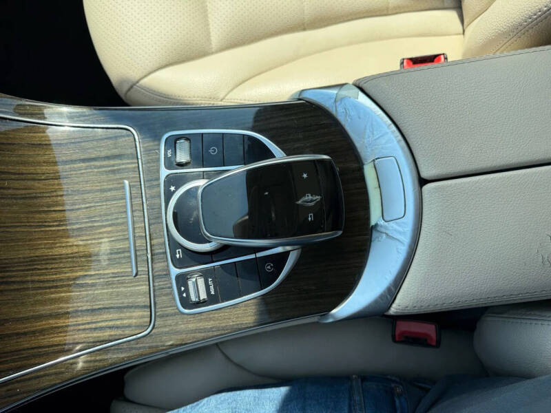 2015 Mercedes-Benz C-Class C 300