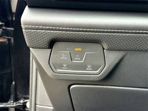 2024 Volkswagen Atlas SE