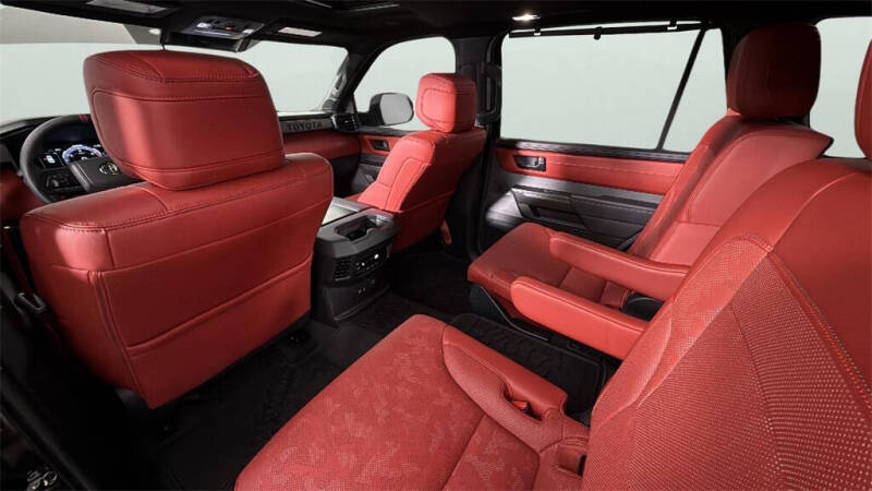 2025 Toyota Sequoia SR5