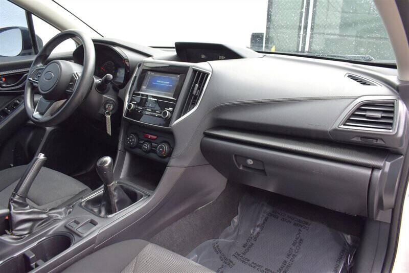 2017 Subaru Impreza 2.0i