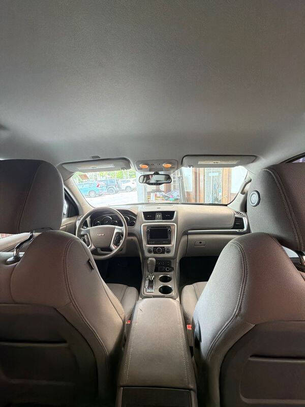 2016 GMC Acadia SLE-2
