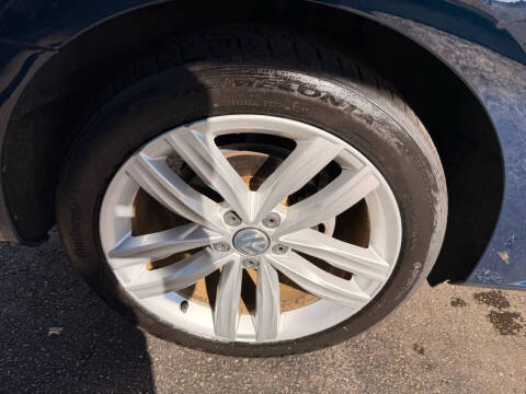 2018 Volkswagen Passat 2.0T SEL Premium