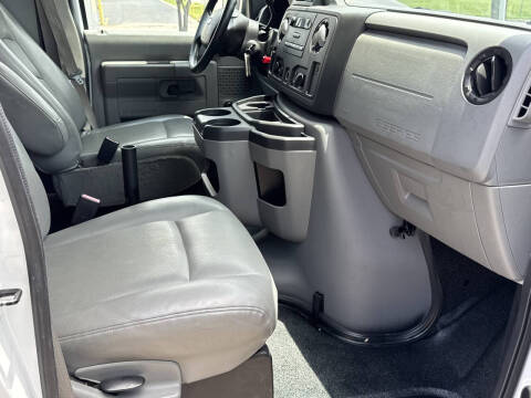 2010 Ford E-Series E-250