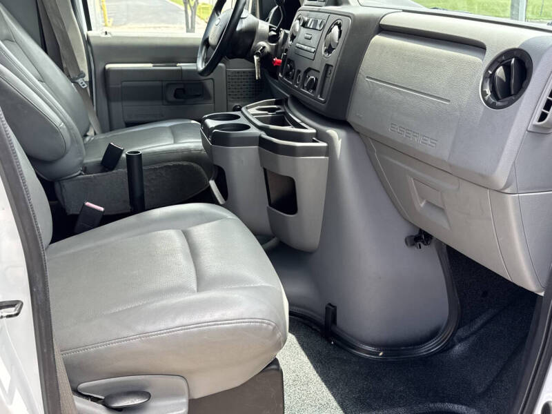 2010 Ford E-Series E-250