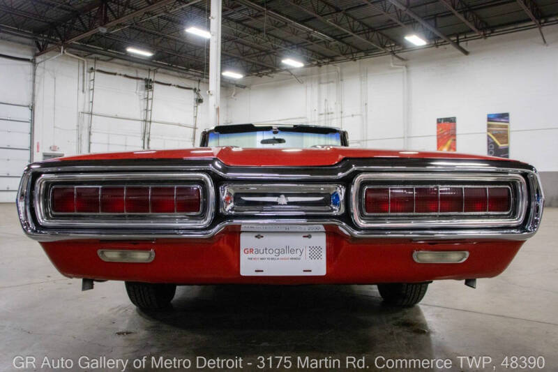 1965 Ford Thunderbird