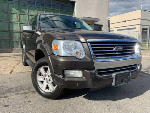 2007 Ford Explorer for sale at Illinois Auto Sales in Paterson NJ