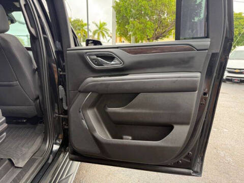 2023 Chevrolet Suburban LS