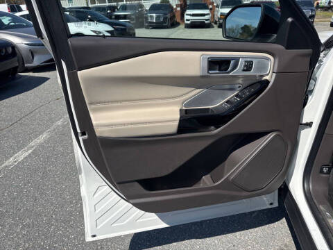 2021 Ford Explorer Platinum