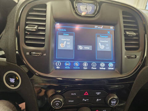 2023 Chrysler 300 S V6