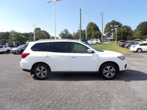 2017 Nissan Pathfinder S