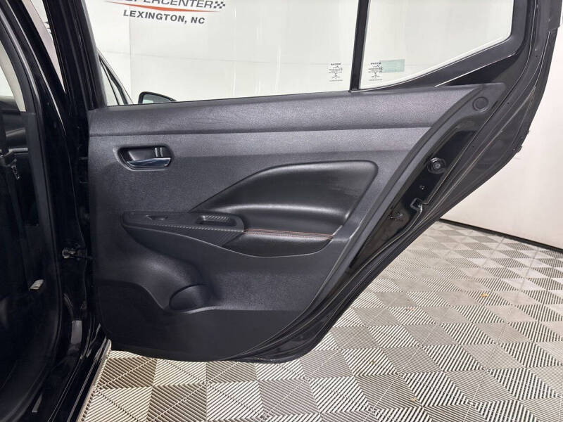 2021 Nissan Versa SR