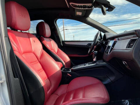 2017 Porsche Macan GTS