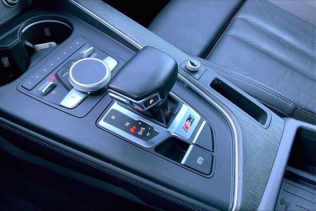 2019 Audi A4 quattro Premium Plus 45 TFSI