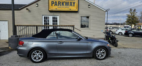 2009 BMW 1 Series for sale at Parkway Motors in Springfield IL