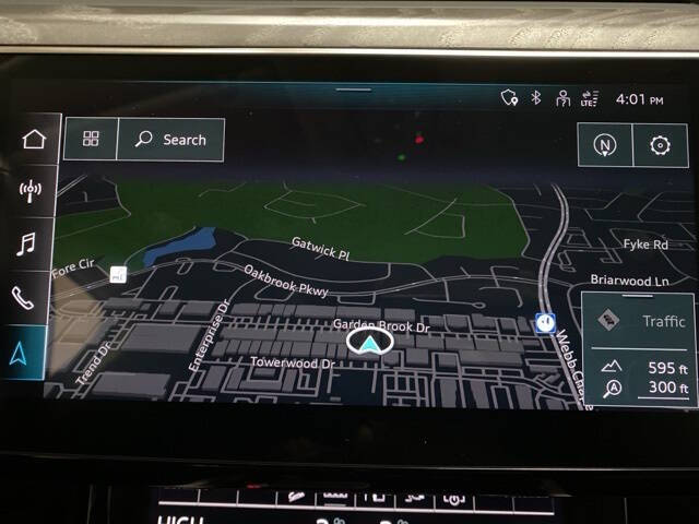 2024 Audi Q8 e-tron quattro Premium Plus