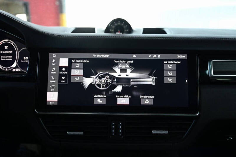 2021 Porsche Cayenne GTS