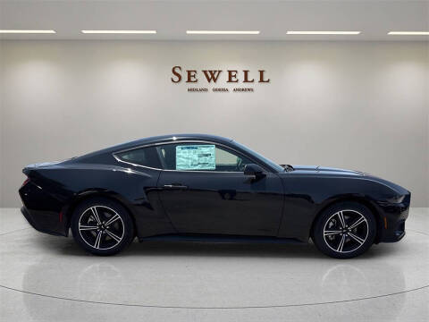 2025 Ford Mustang EcoBoost