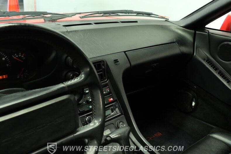 1989 Porsche 928 S4