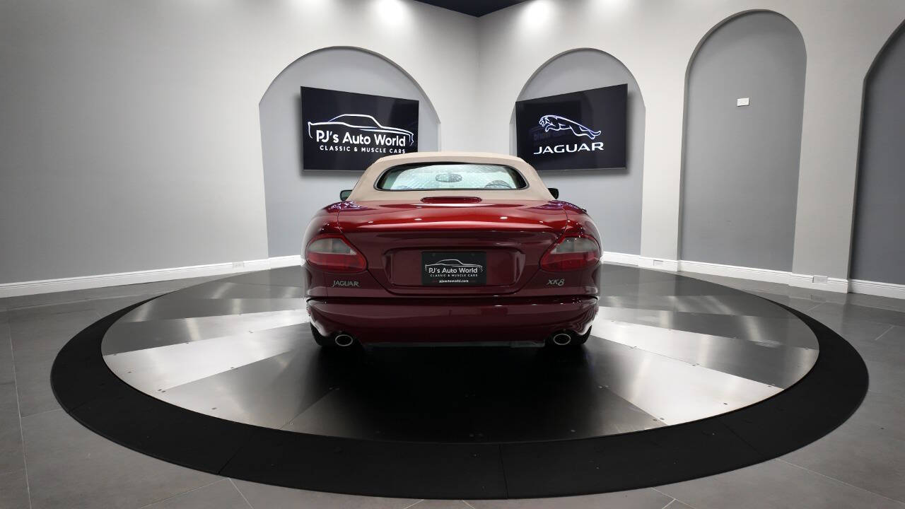 1998 Jaguar XK-Series 31