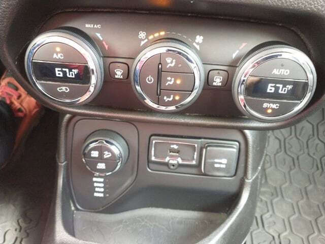 2017 Jeep Renegade Trailhawk