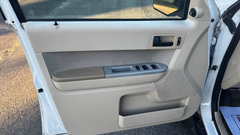 2011 Ford Escape XLT