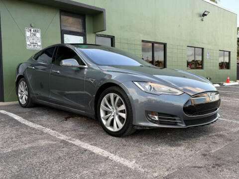 2014 Tesla Model S P85