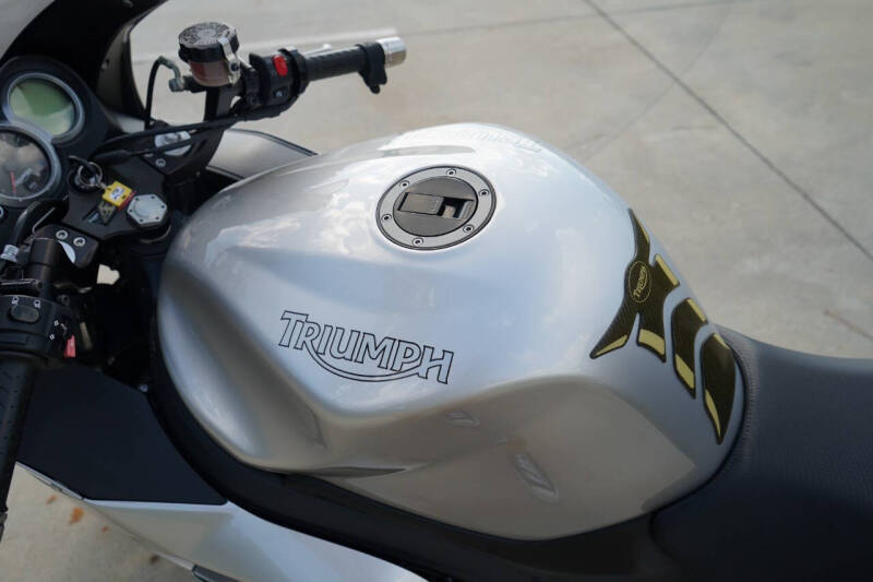 2011 Triumph Sprint GT 1050