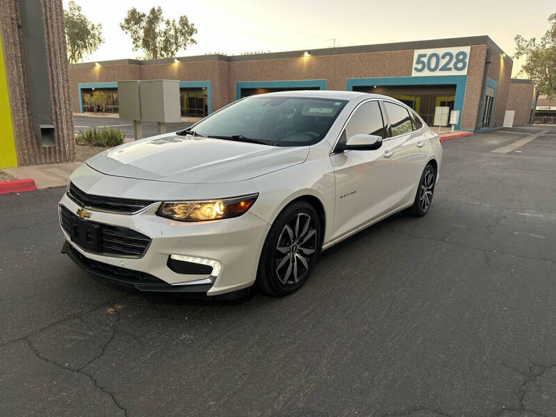 2016 Chevrolet Malibu 2LT photo 2