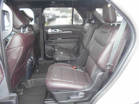 2025 Ford Explorer Platinum