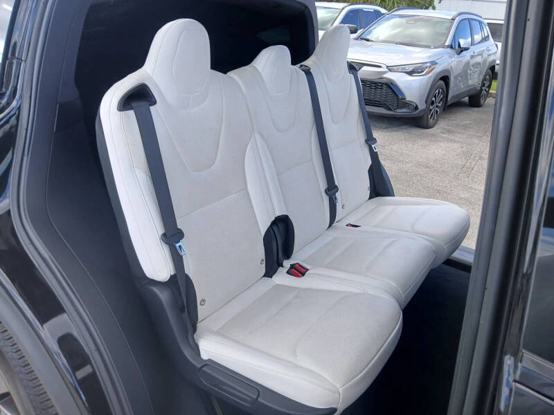 2022 Tesla Model X