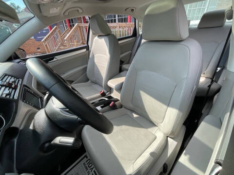 2019 Volkswagen Passat Wolfsburg