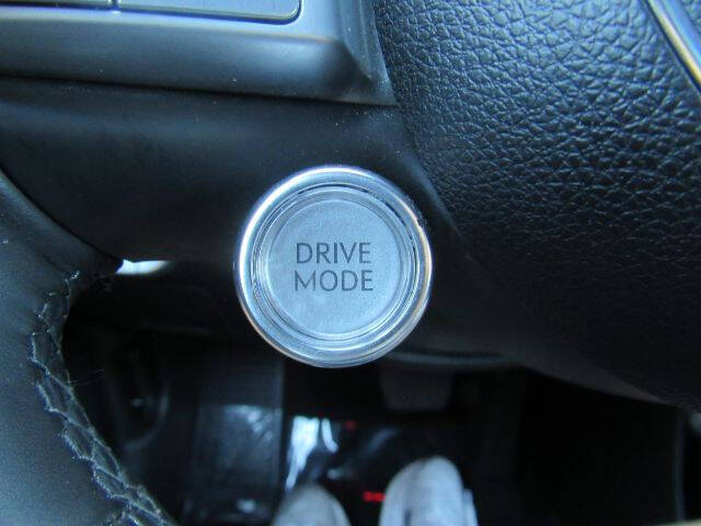 2024 Genesis GV60 Standard