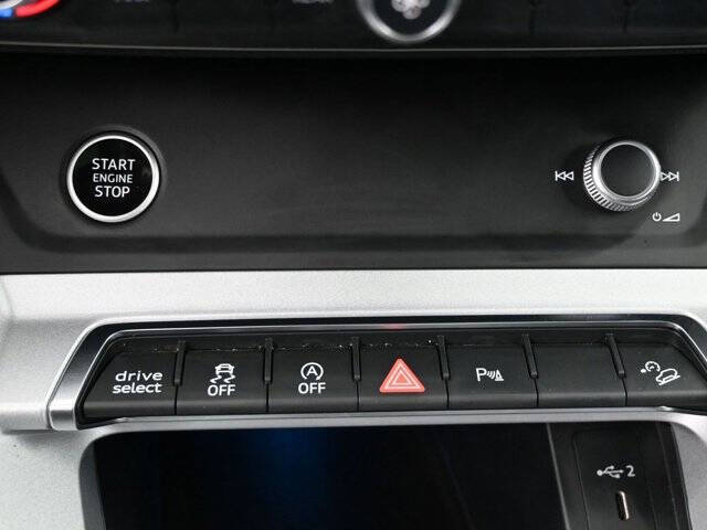 2022 Audi Q3 quattro S line Prem Plus 45 TFSI