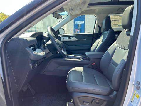 2025 Ford Explorer Active