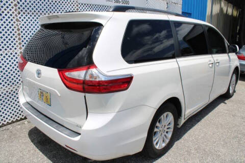 2015 Toyota Sienna