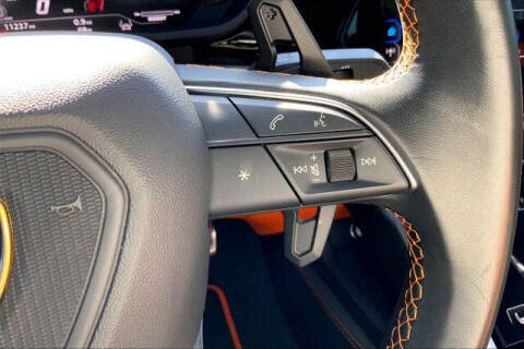 2023 Lamborghini Urus S