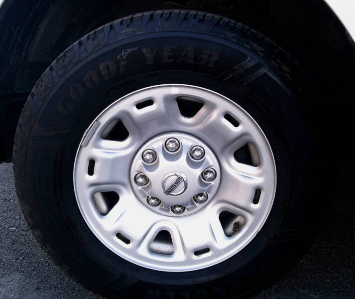 2019 Nissan NV 2500 HD SV