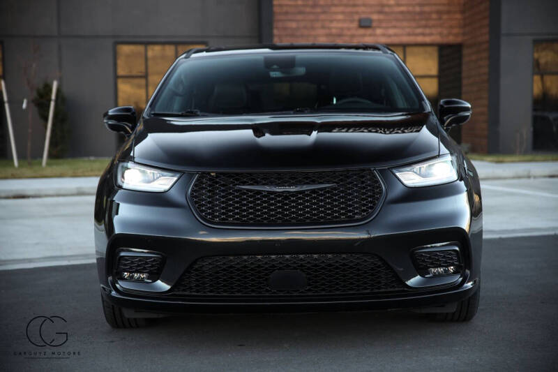 2023 Chrysler Pacifica Plug-In Hybrid Limited