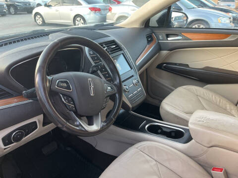 2017 Lincoln MKC Select