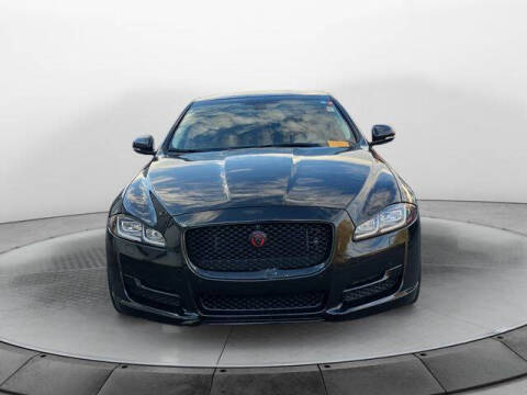 2017 Jaguar XJ R-Sport