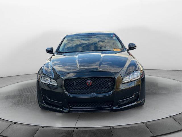 2017 Jaguar XJ R-Sport