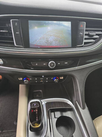 2019 Buick Enclave Essence